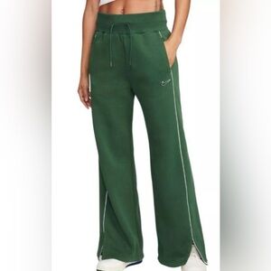 Nike Women's Green Track Pants